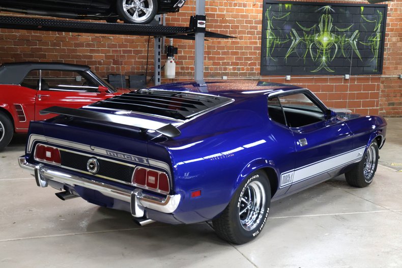 Ford-Mustang-1973-Cosmo-Blue-Metallic-Black-46