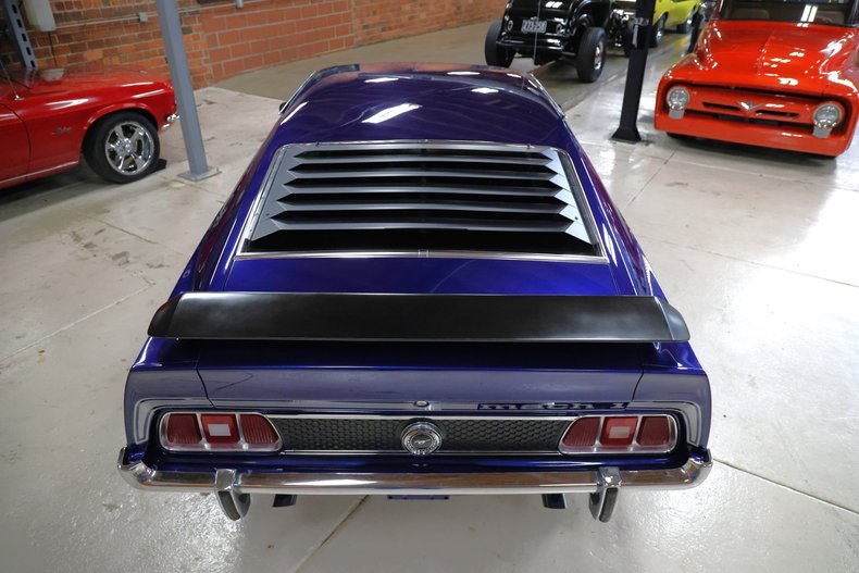 Ford-Mustang-1973-Cosmo-Blue-Metallic-Black-49