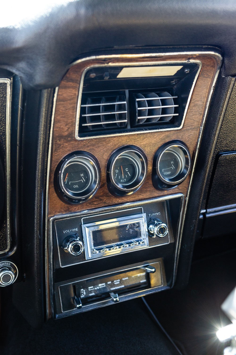 Ford-Mustang-1973-Coupe-27