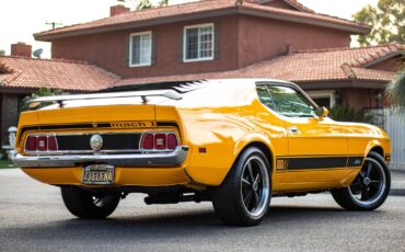 Ford-Mustang-1973-Coupe-3