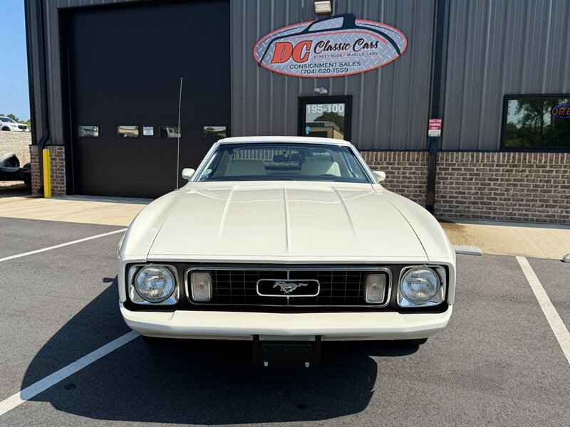 Ford-Mustang-1973-White-22