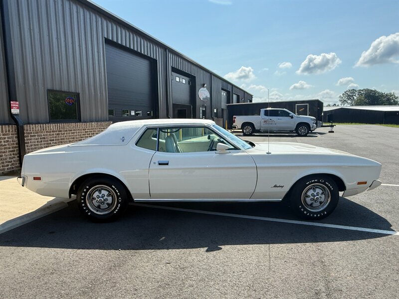 Ford-Mustang-1973-White-28