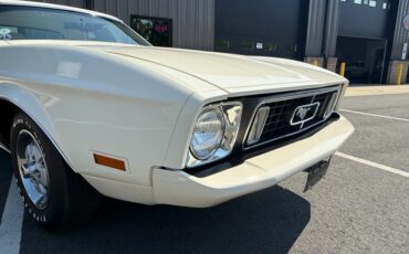 Ford-Mustang-1973-White-30