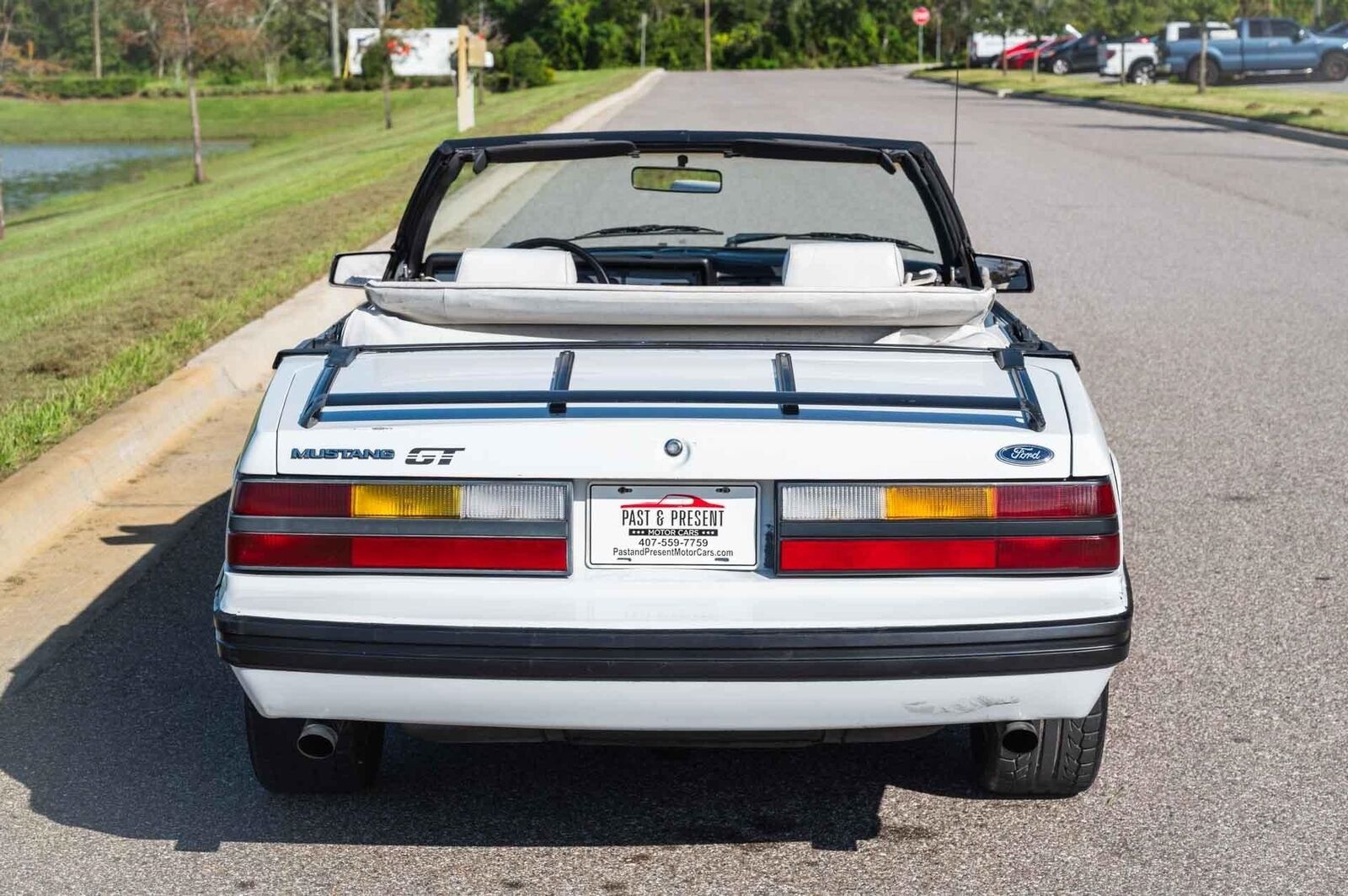 Ford-Mustang-1984-2-Door-5