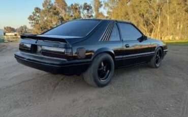 Ford-Mustang-1984-Black-Gray-6