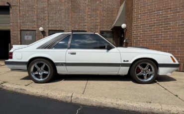 Ford-Mustang-1986-Coupe-10