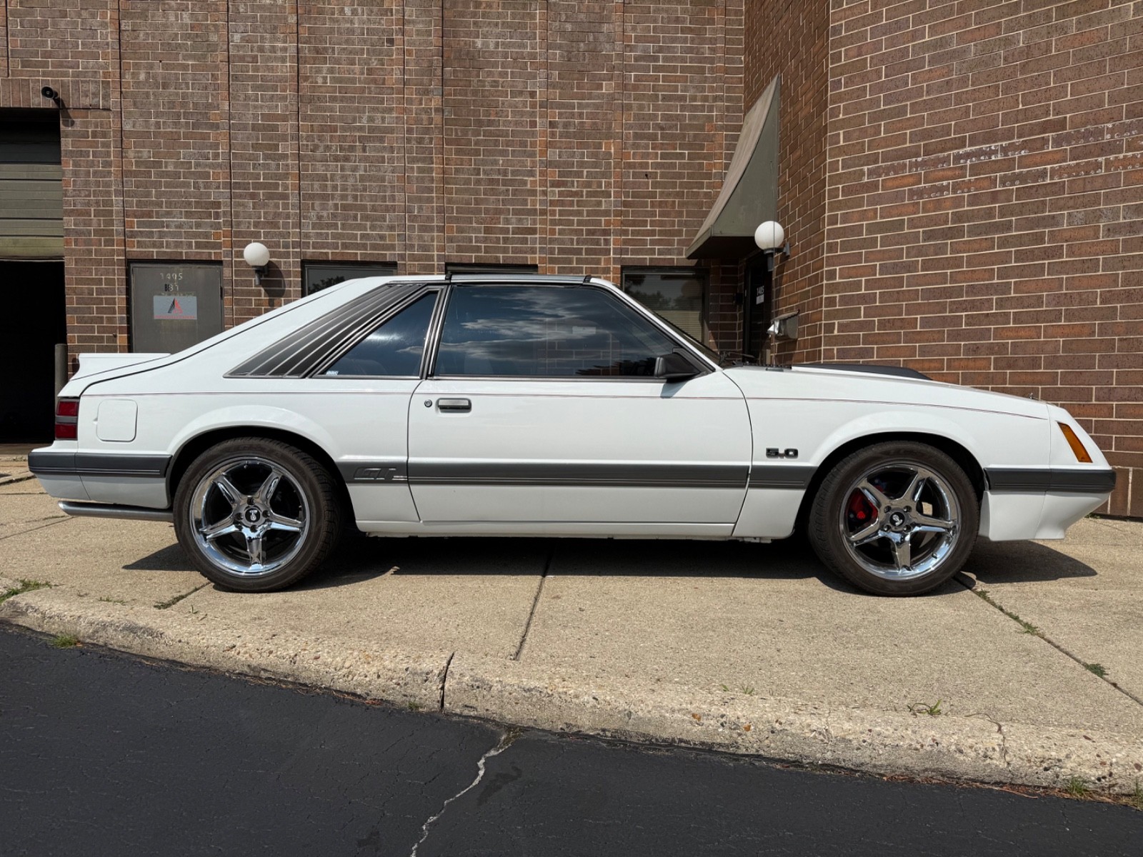 Ford-Mustang-1986-Coupe-10