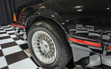 Ford-Mustang-1987-Convertible-15
