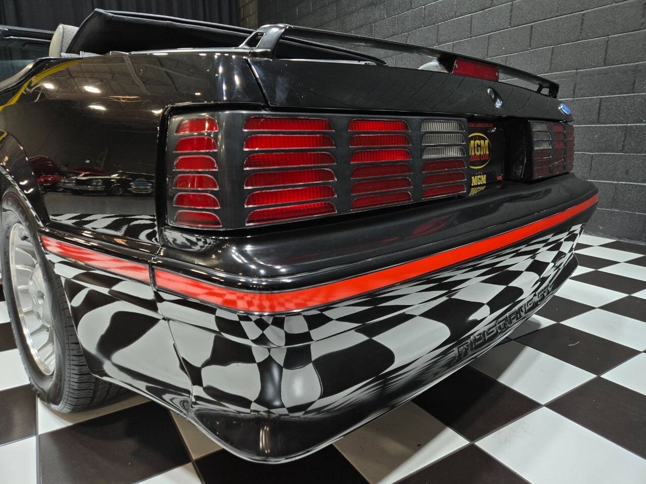 Ford-Mustang-1987-Convertible-19