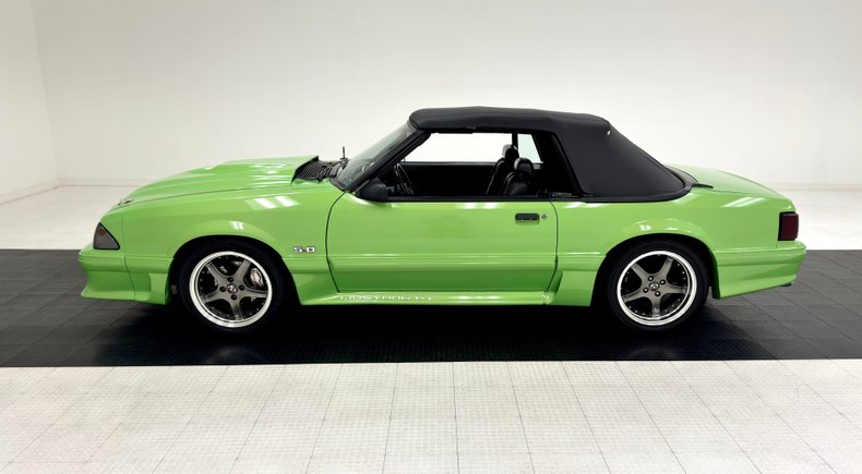Ford-Mustang-1987-Gotta-Have-It-Green-Black-10
