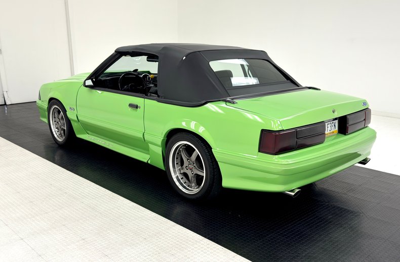 Ford-Mustang-1987-Gotta-Have-It-Green-Black-12