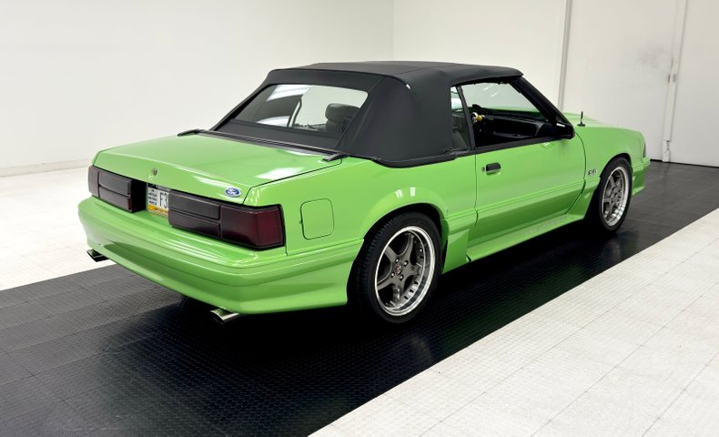 Ford-Mustang-1987-Gotta-Have-It-Green-Black-15