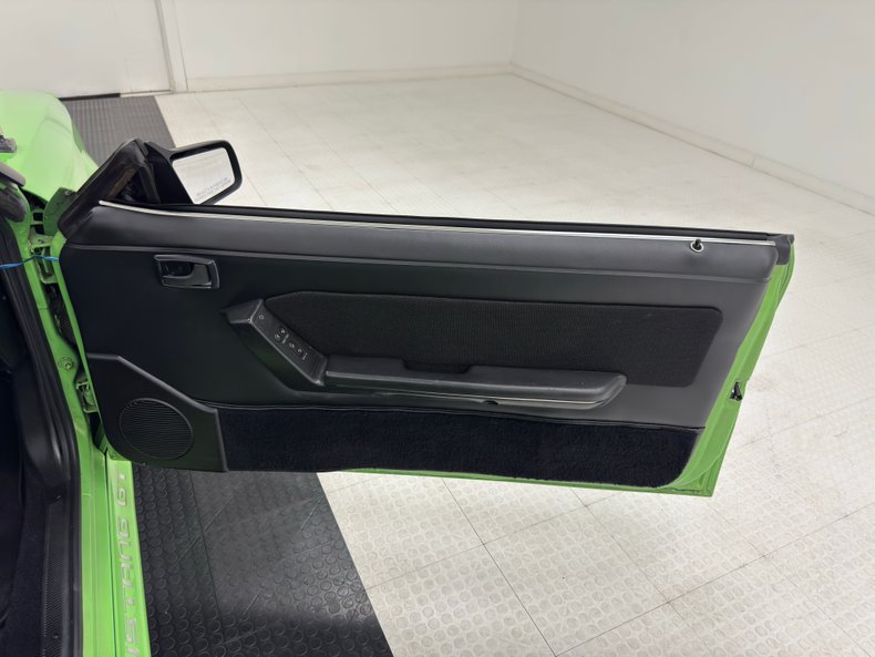 Ford-Mustang-1987-Gotta-Have-It-Green-Black-22
