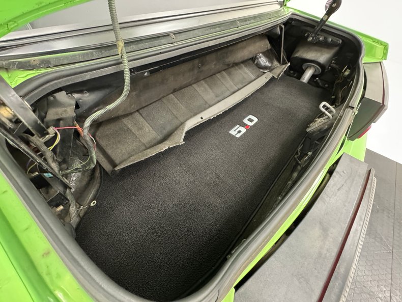 Ford-Mustang-1987-Gotta-Have-It-Green-Black-30