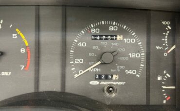 Ford-Mustang-1987-Gotta-Have-It-Green-Black-37