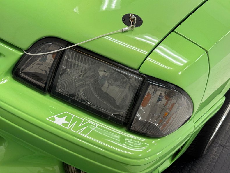 Ford-Mustang-1987-Gotta-Have-It-Green-Black-45