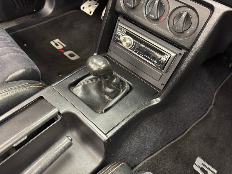 Ford-Mustang-1987-Gotta-Have-It-Green-Black-5