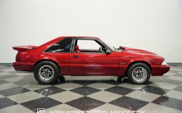 Ford-Mustang-1987-Red-Red-11