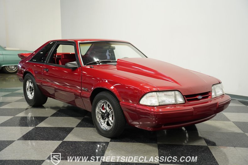 Ford-Mustang-1987-Red-Red-13