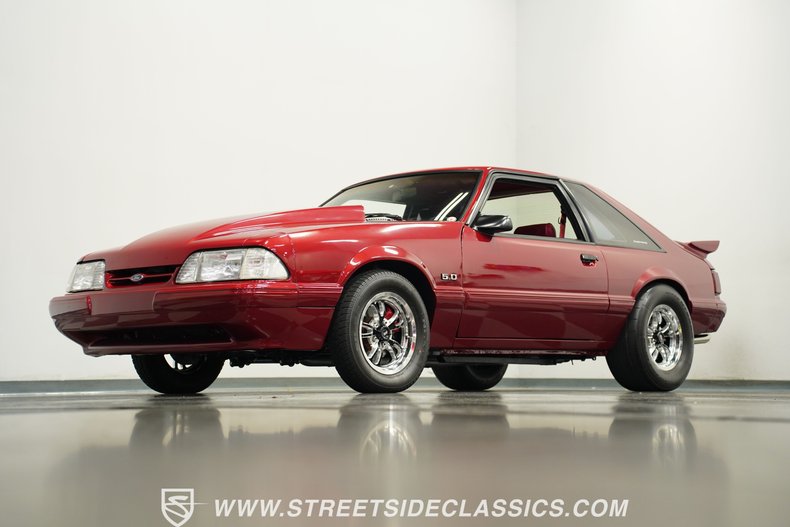 Ford-Mustang-1987-Red-Red-17