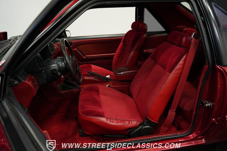 Ford-Mustang-1987-Red-Red-41