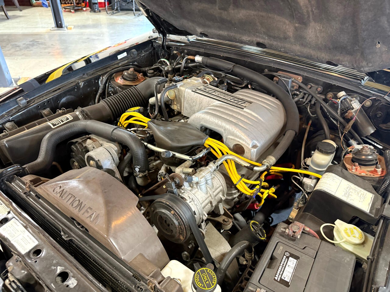 Ford-Mustang-1988-American-Muscle-Car-10