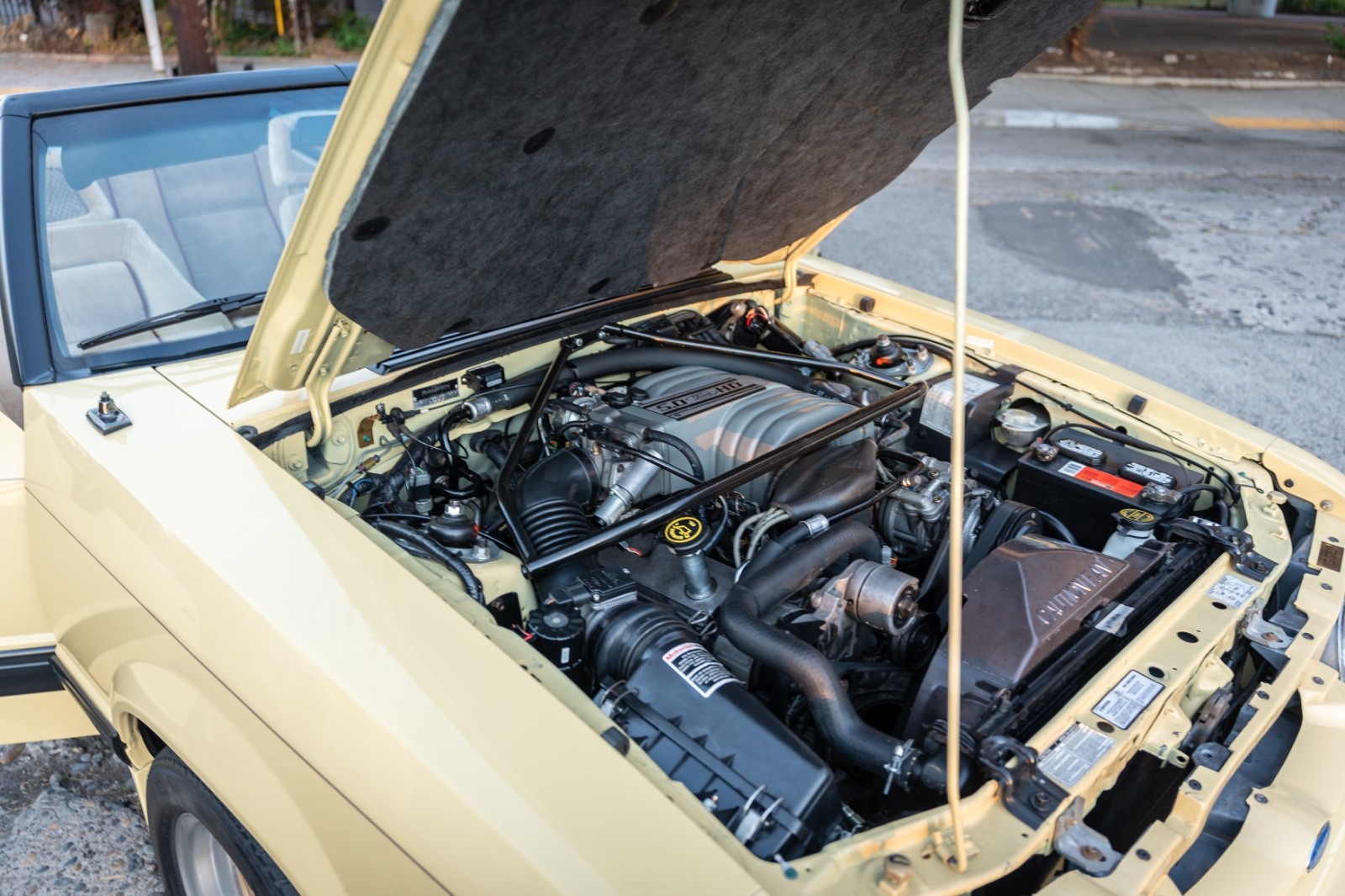 Ford-Mustang-1989-Convertible-14