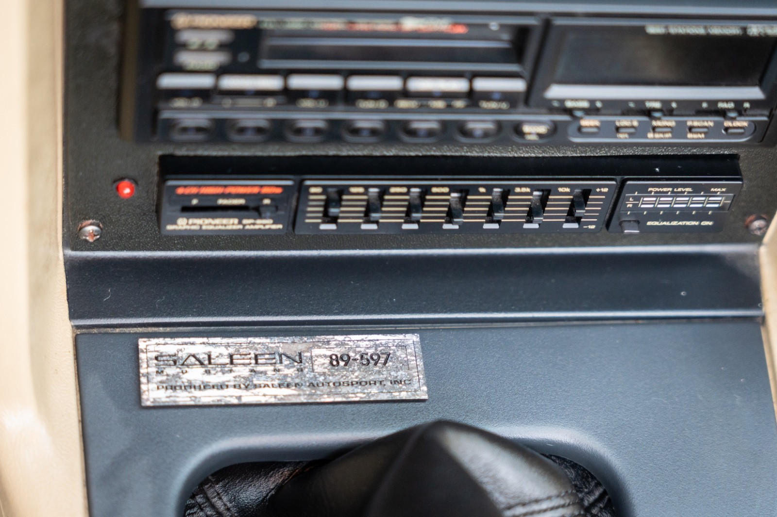 Ford-Mustang-1989-Convertible-28