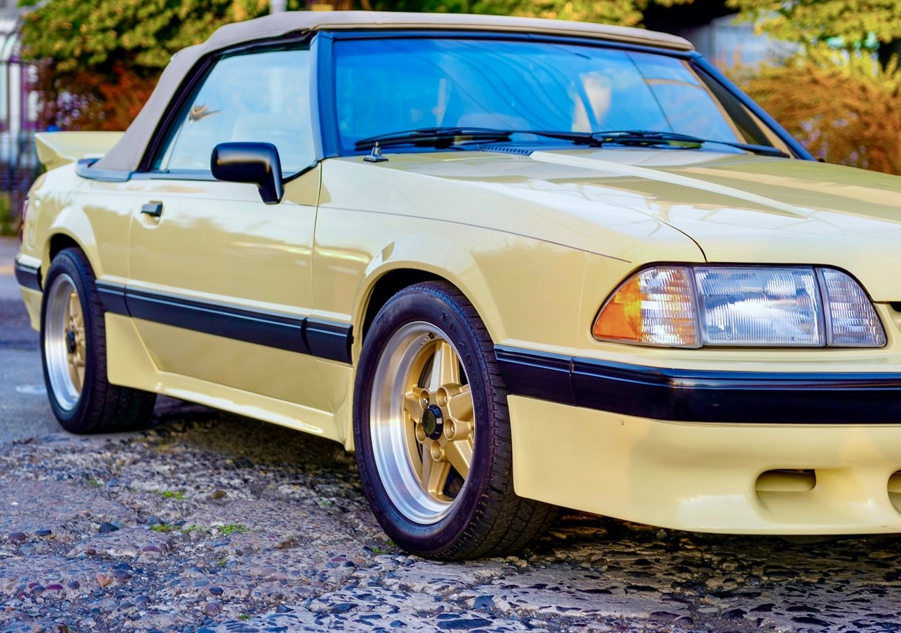 Ford-Mustang-1989-Convertible-9