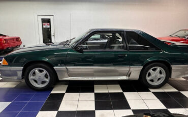 Ford-Mustang-1992-Hatchback-22