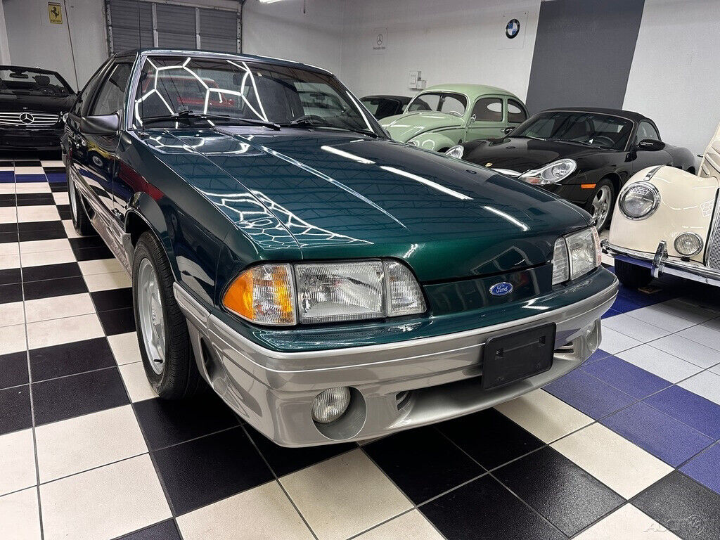 Ford-Mustang-1992-Hatchback-3