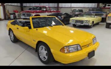 Ford-Mustang-1993-Canary-Yellow-Black-1