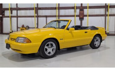 Ford-Mustang-1993-Canary-Yellow-Black-3