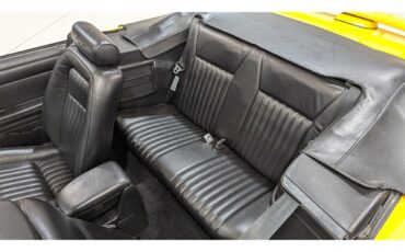 Ford-Mustang-1993-Canary-Yellow-Black-37