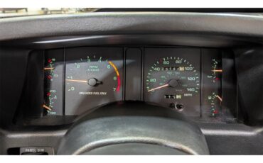 Ford-Mustang-1993-Canary-Yellow-Black-38