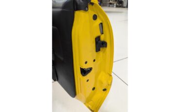 Ford-Mustang-1993-Canary-Yellow-Black-48