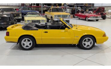 Ford-Mustang-1993-Canary-Yellow-Black-9
