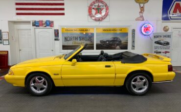 Ford-Mustang-1993-Convertible-2