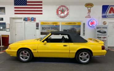 Ford-Mustang-1993-Convertible-38