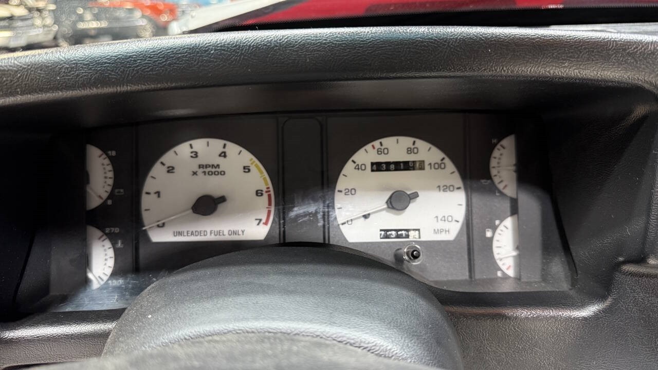 Ford-Mustang-1993-Convertible-38