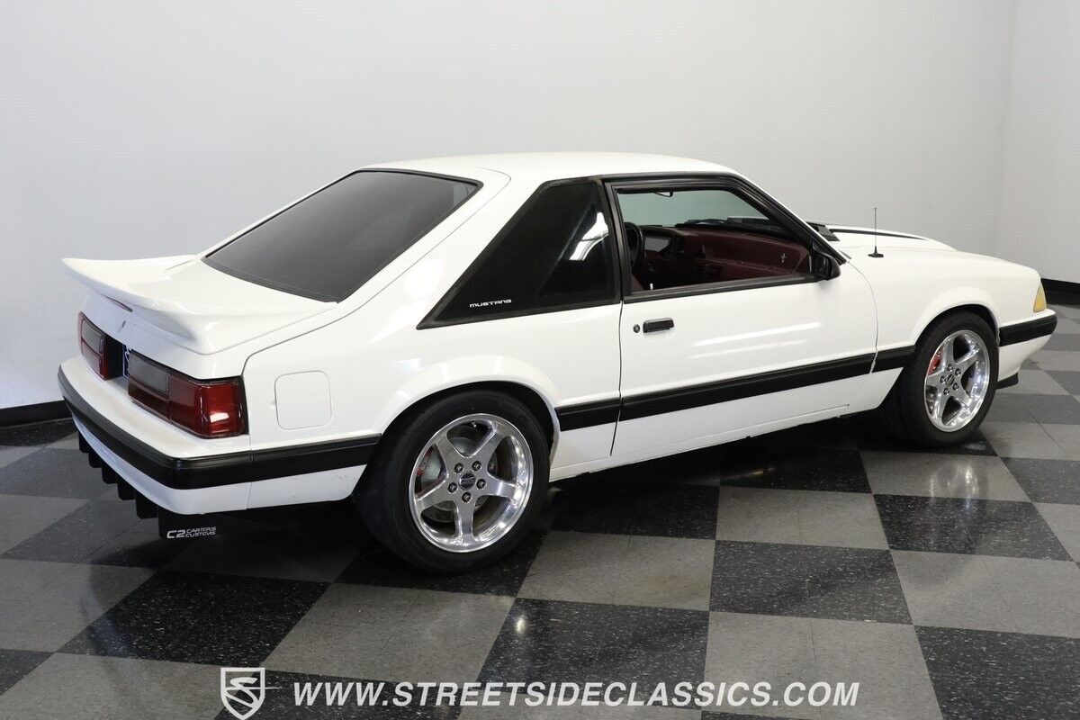 Ford-Mustang-1993-Hatchback-11