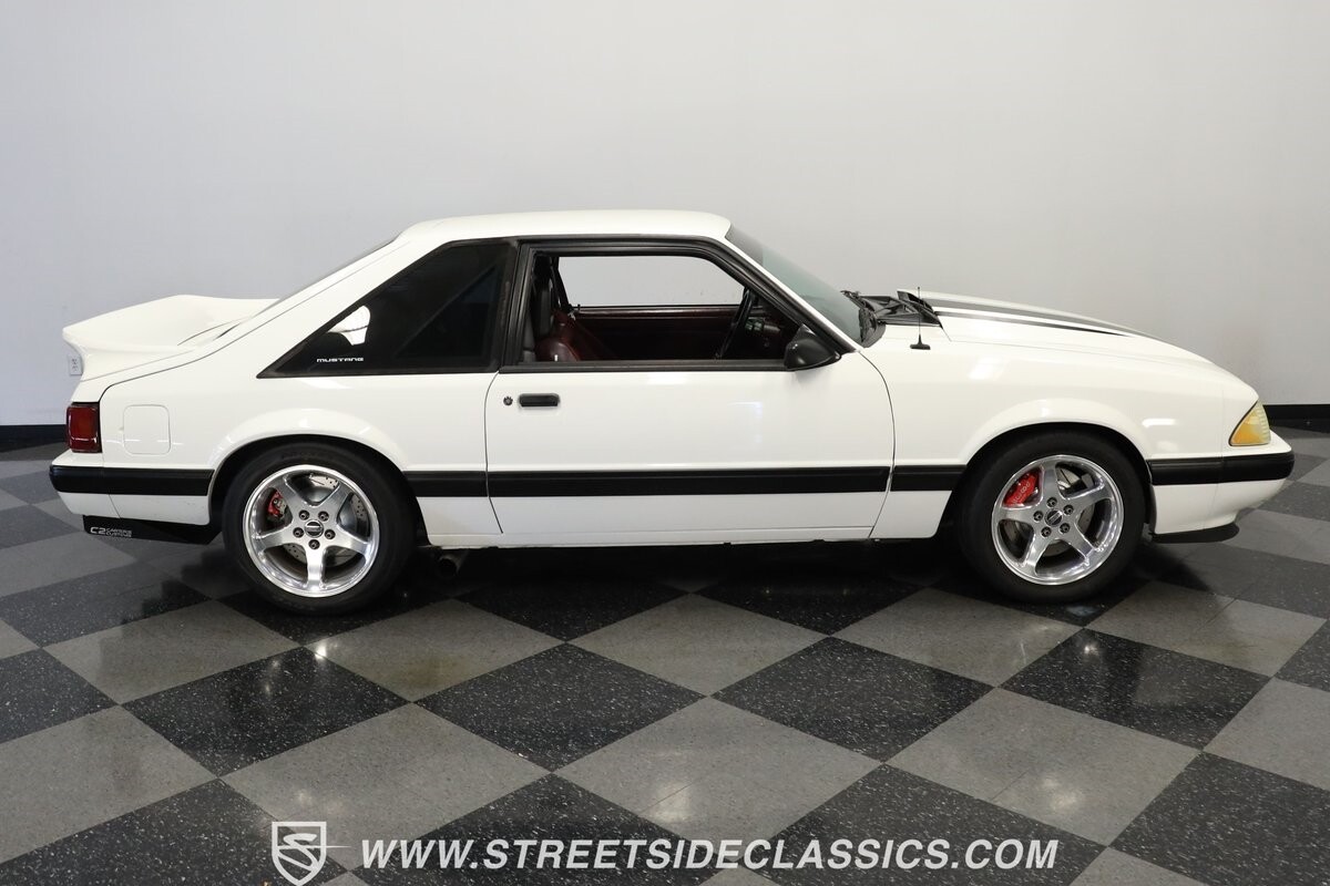 Ford-Mustang-1993-Hatchback-12