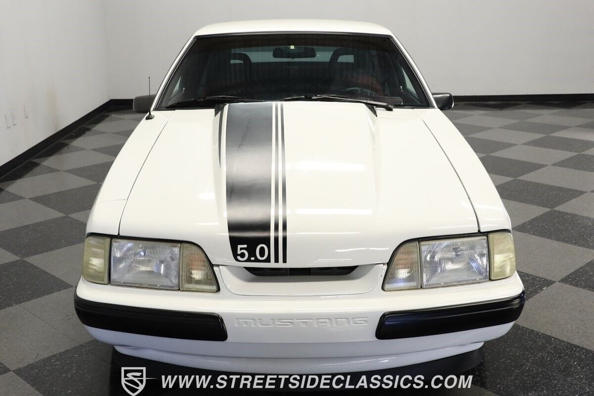 Ford-Mustang-1993-Hatchback-15