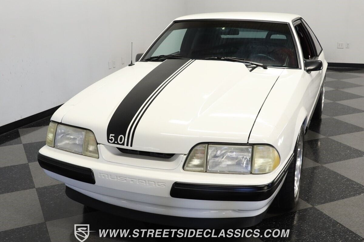 Ford-Mustang-1993-Hatchback-16