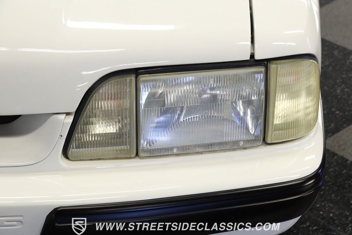 Ford-Mustang-1993-Hatchback-19