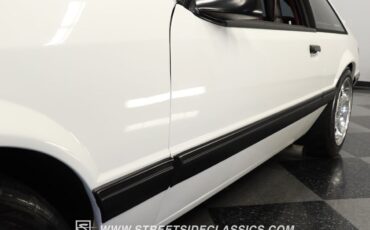 Ford-Mustang-1993-Hatchback-21