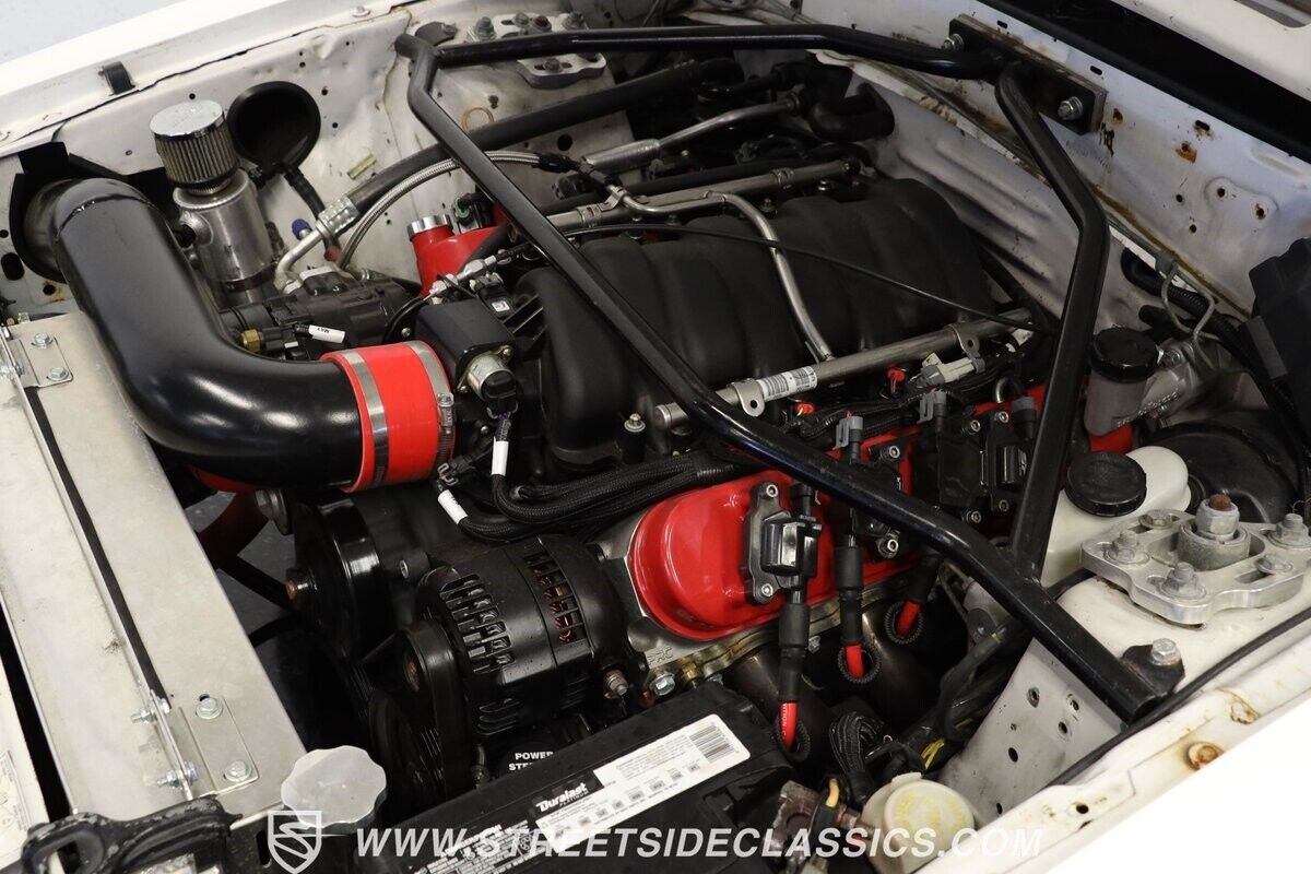 Ford-Mustang-1993-Hatchback-30