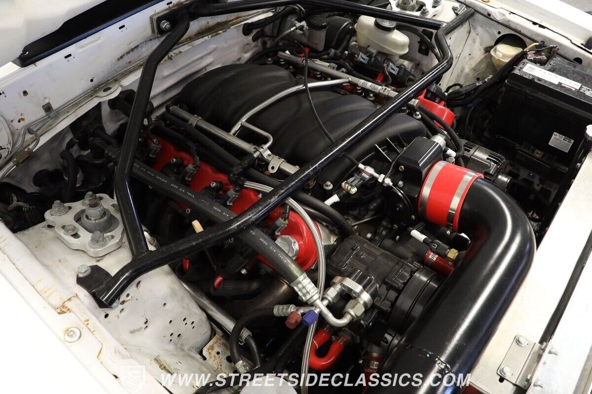 Ford-Mustang-1993-Hatchback-31