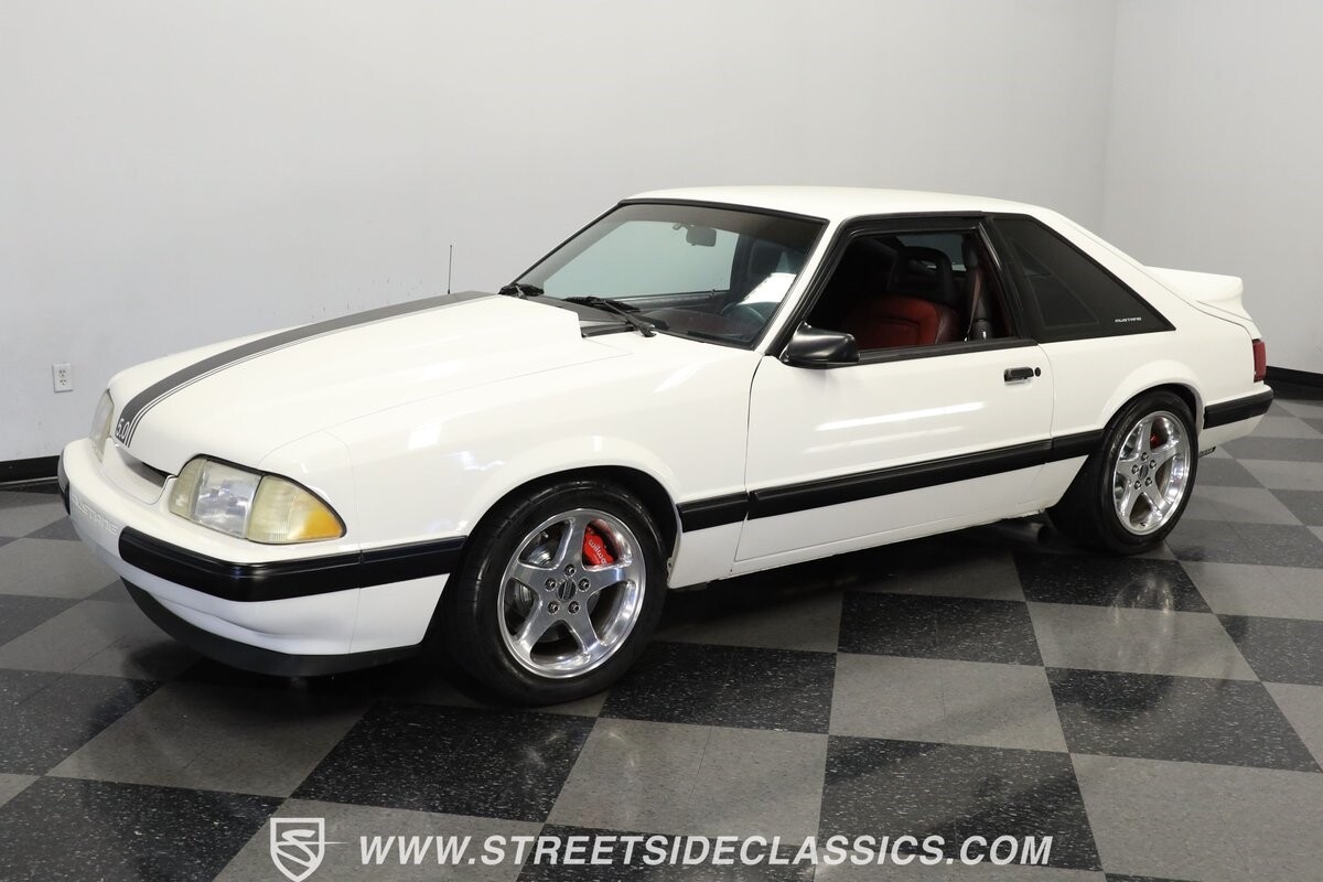 Ford-Mustang-1993-Hatchback-5