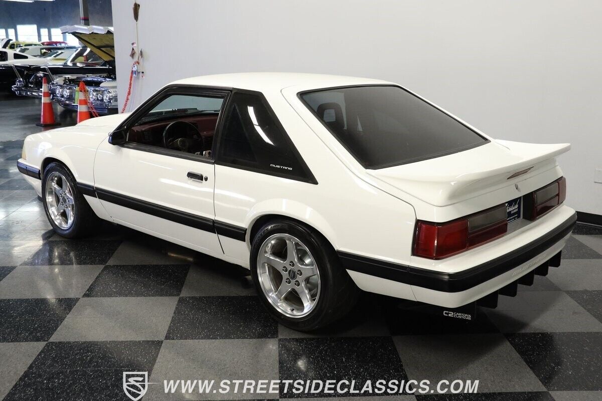 Ford-Mustang-1993-Hatchback-6